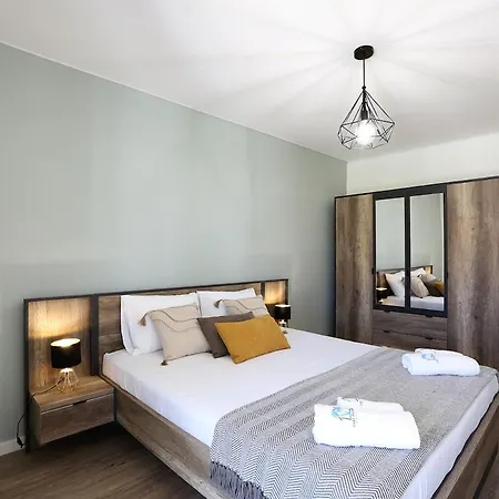 T3-house Of The Palm Tree Назаре